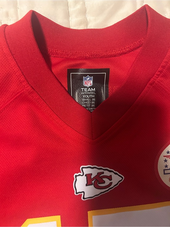 NFL Other - NFL Kansas City Chiefs Youth Red V-Neck Jersey with Team Patch